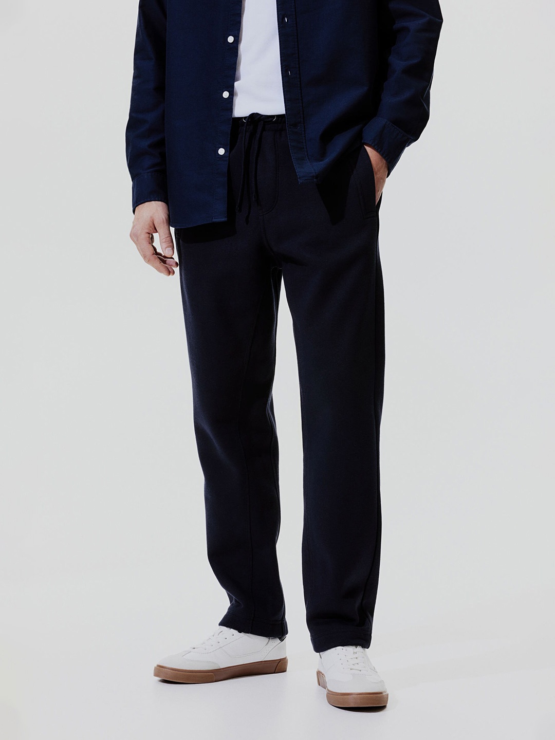 

H&M Men Regular Fit Joggers, Blue