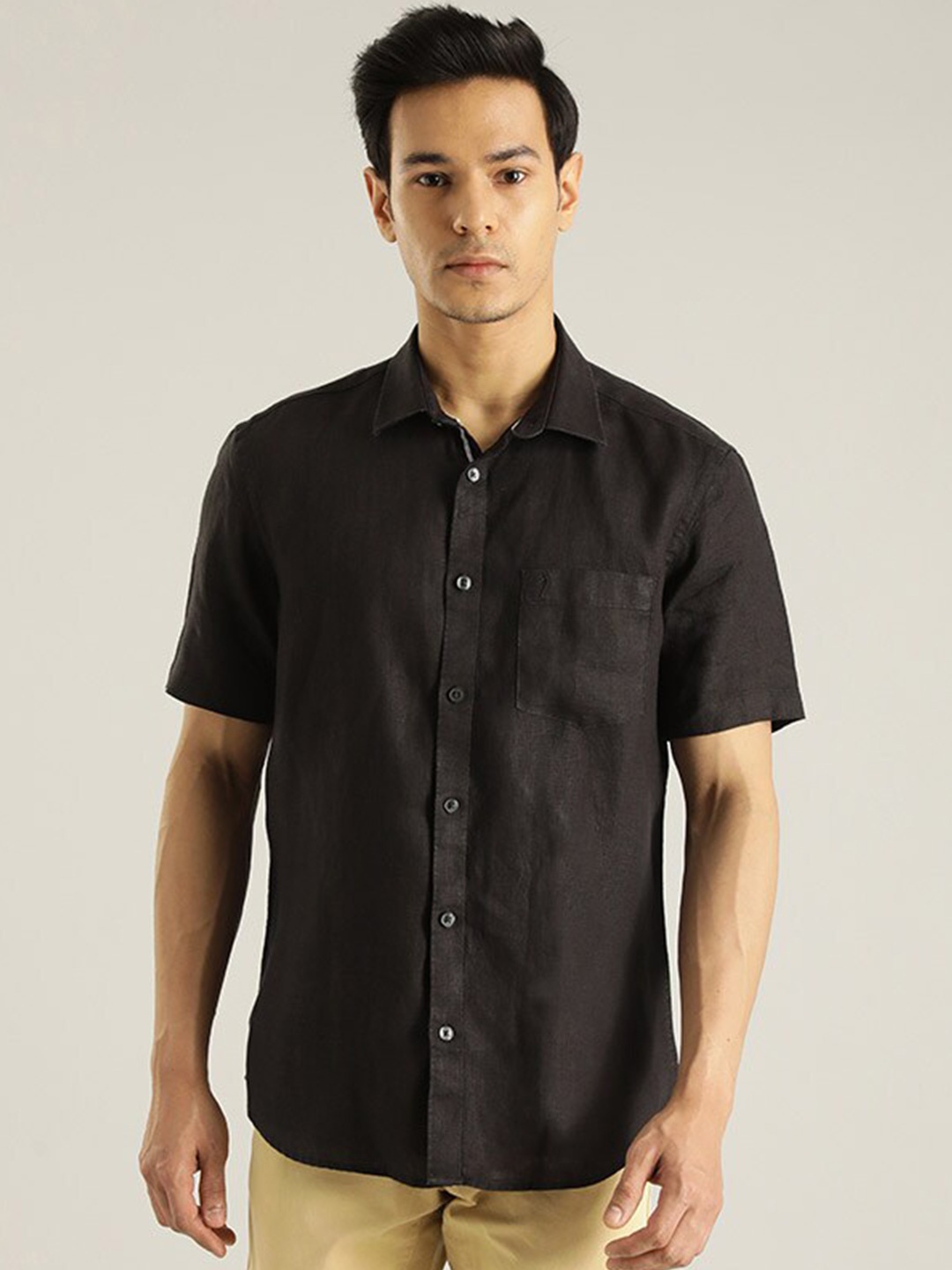 

Indian Terrain Men Black Casual Shirt