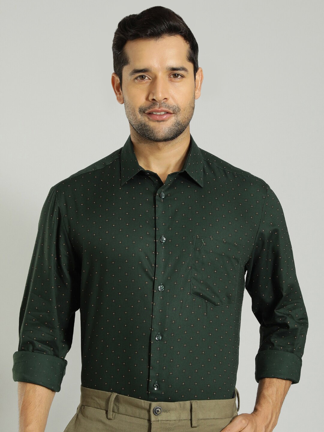 

Indian Terrain Cotton Spread Collar Slim Fit Casual Shirt, Green