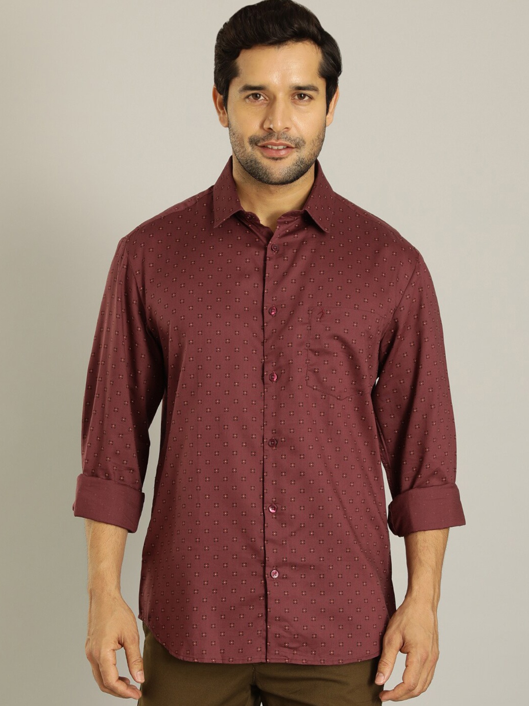 

Indian Terrain Slim Fit Printed Opaque Cotton Casual Shirt, Maroon