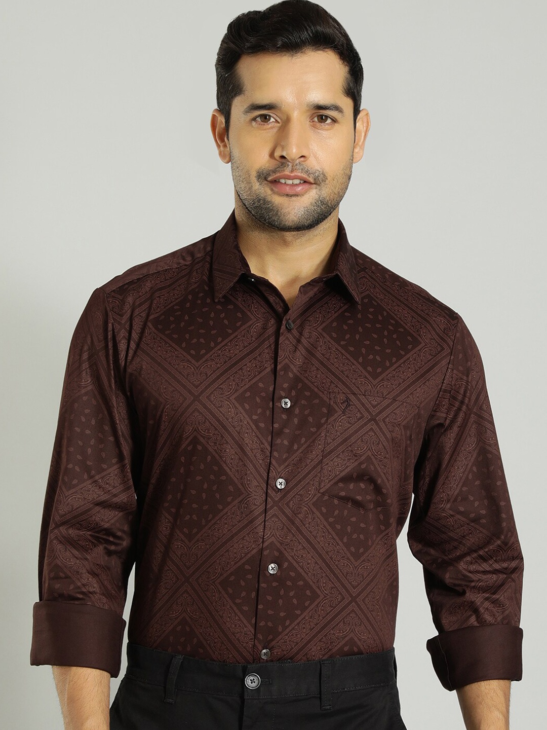 

Indian Terrain Khaki Printed Spread Collar Slim Fit Casual Shirt, Brown