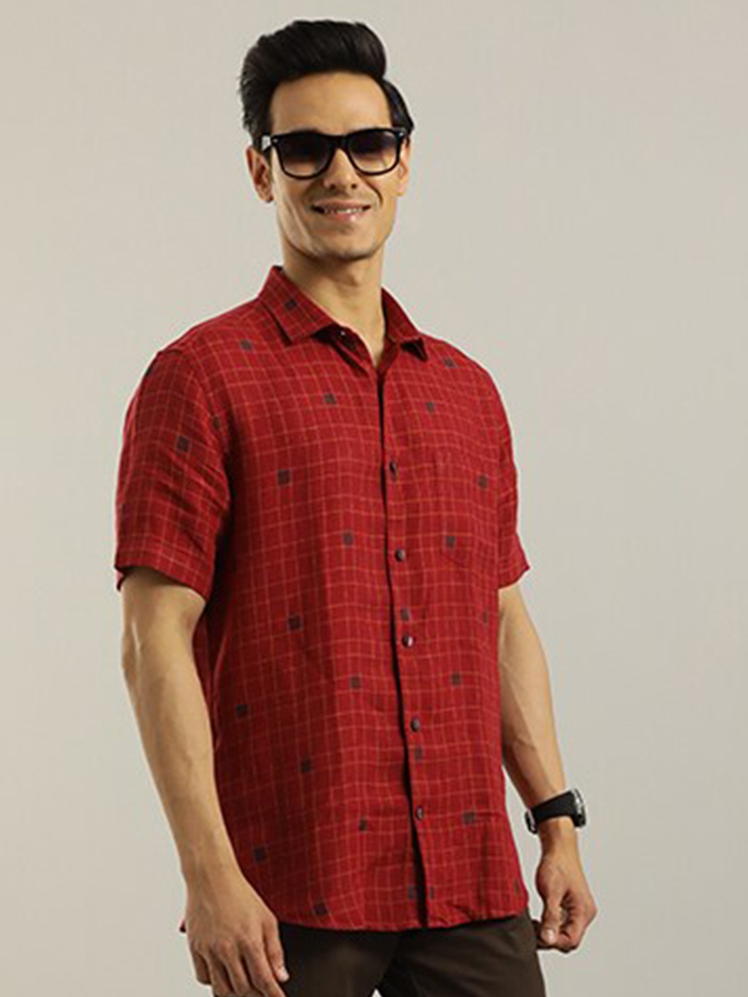 

Indian Terrain Checked Printed Slim Fit Cotton Casual Shirt, Maroon