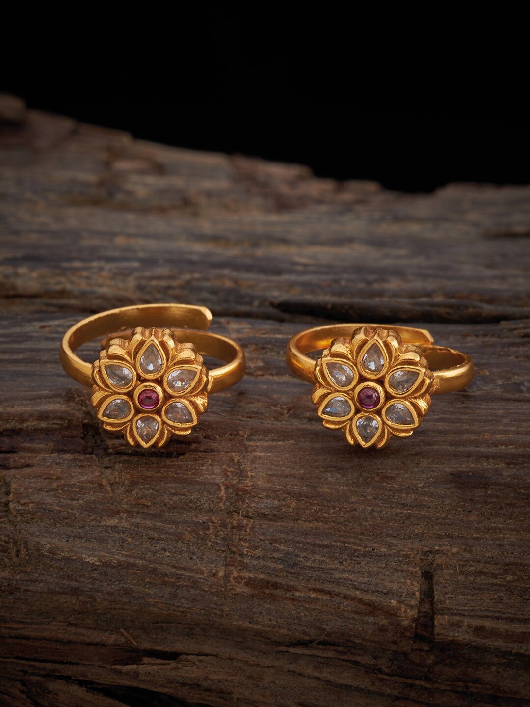 

Kushal's Fashion Jewellery 92.5 Pure Silver Gold-Plated Stone-Studded Toe Rings