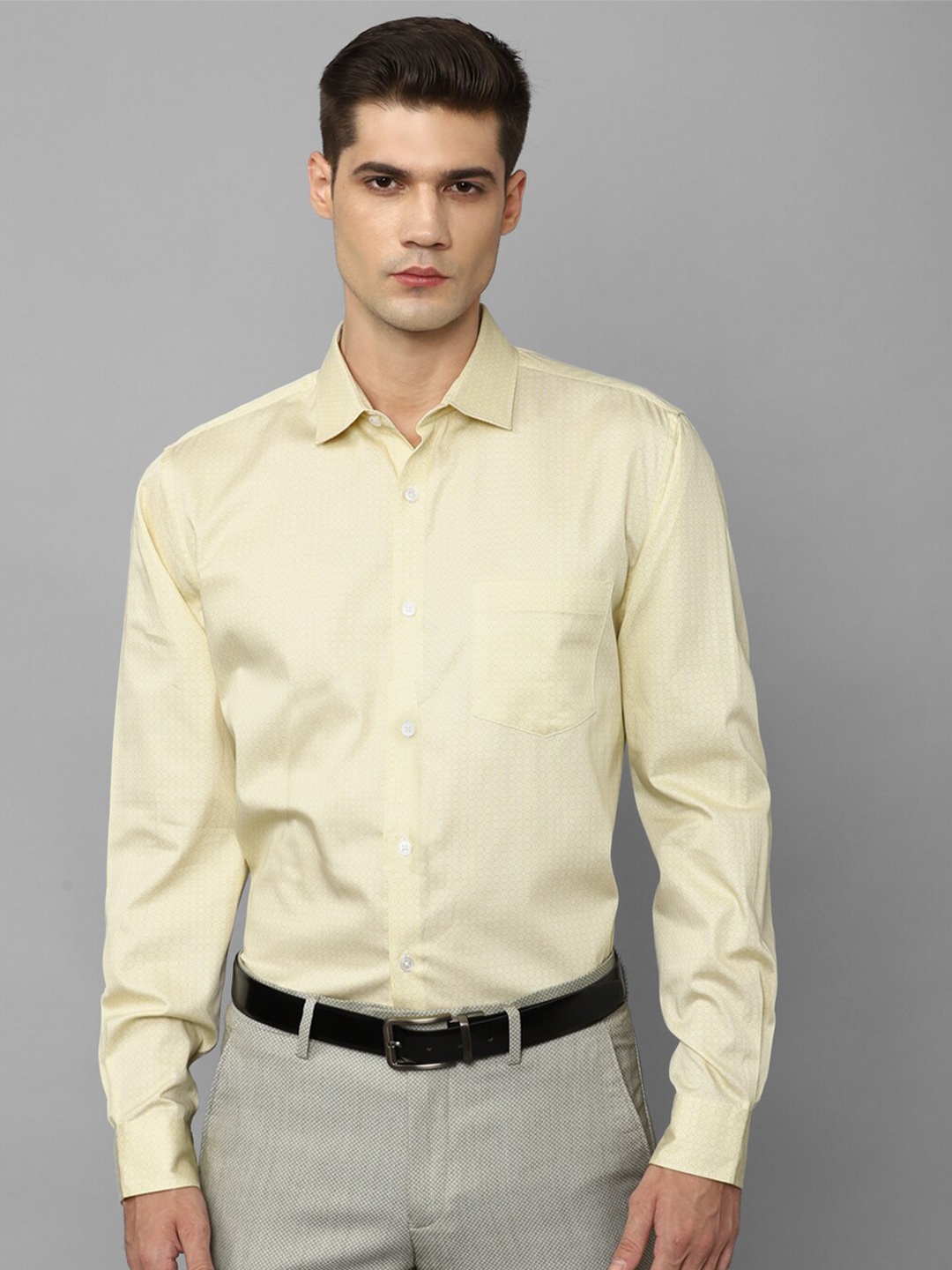 

Allen Solly Slim Fit Geometric Printed Spread Collar Cotton Formal Shirt, Yellow