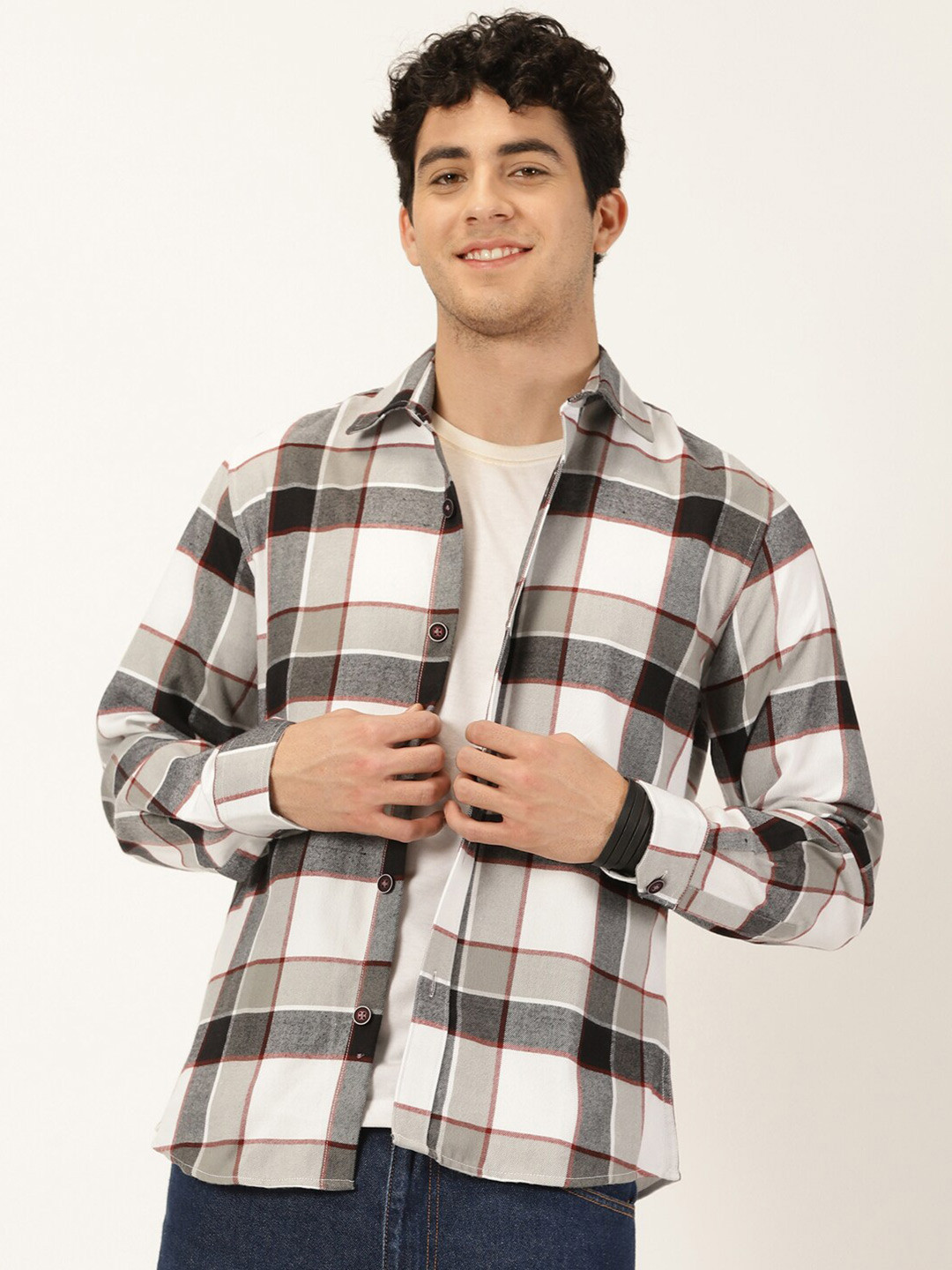 

Mast & Harbour White Classic Checks Spread Collar Long Sleeves Cotton Casual Shirt