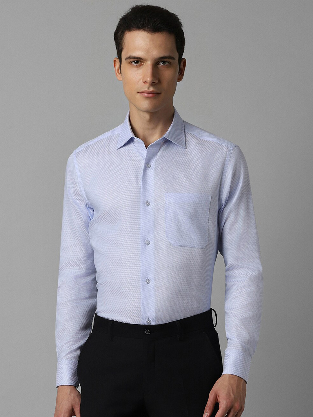

Louis Philippe Textured Cotton Regular Fit Formal Shirt, Blue