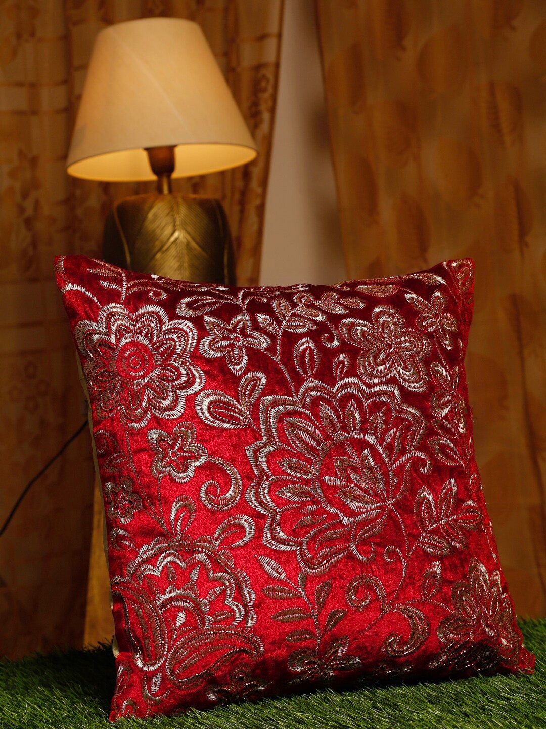 

NISRAG HOME Red and Silver Floral Velvet Cushion Covers