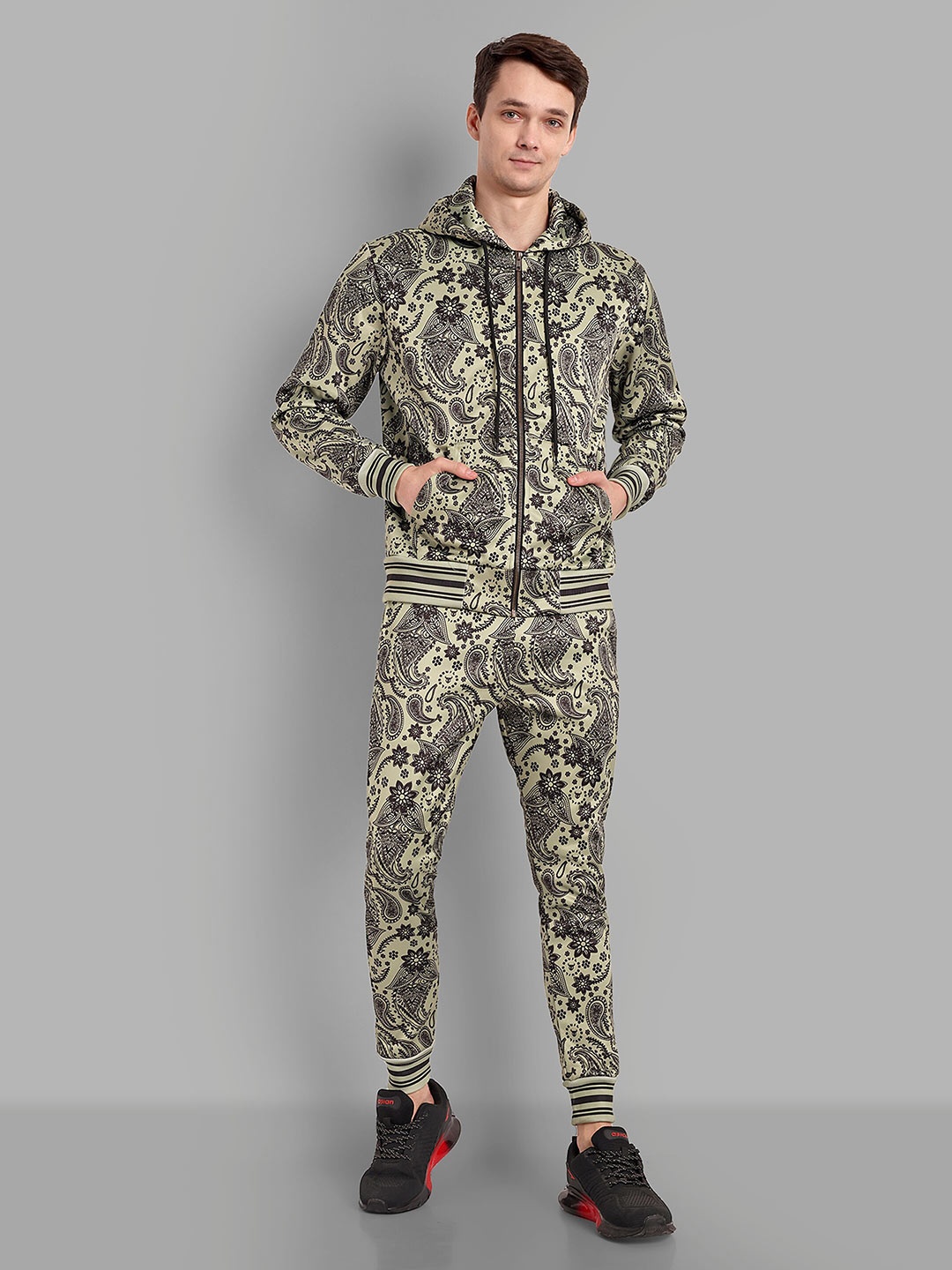 

GO DEVIL Printed Hooded Sweatshirt With Joggers Co-Ords, Green