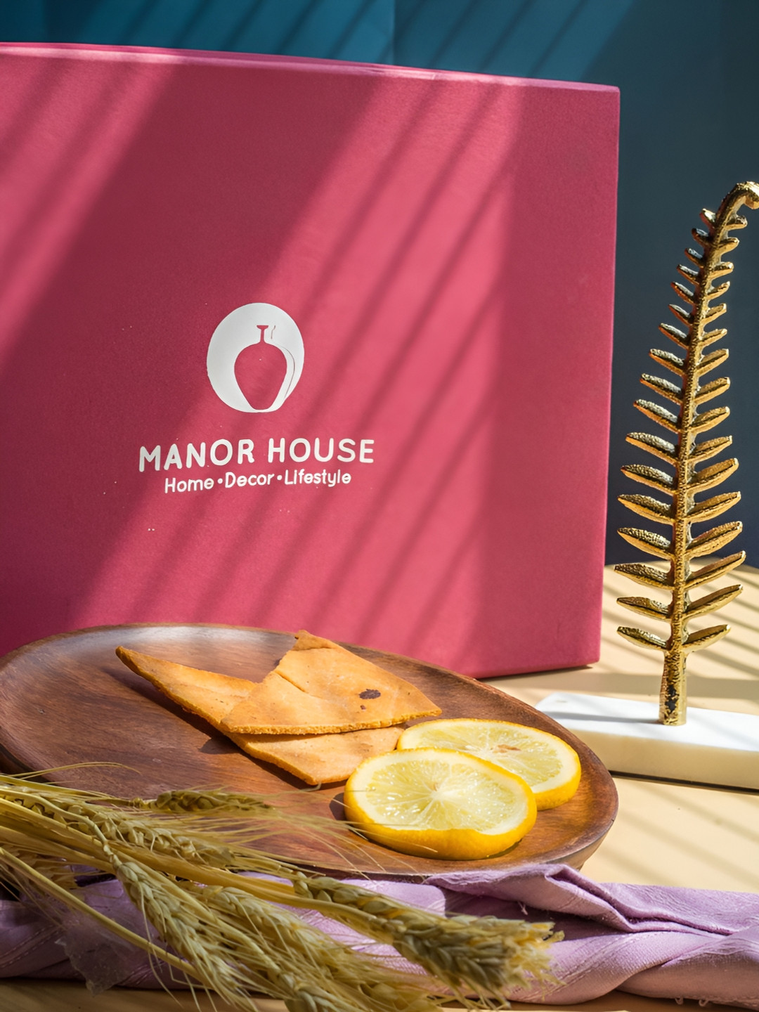 

Manor House Nature Harmony Red & Brown Food Platter & Showpiece Home Gift Set