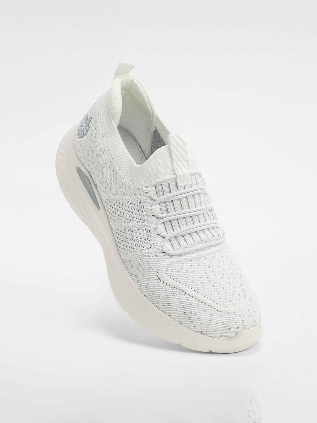 

cultsportone Women EZ+ Fuzzy Walking Shoes, White