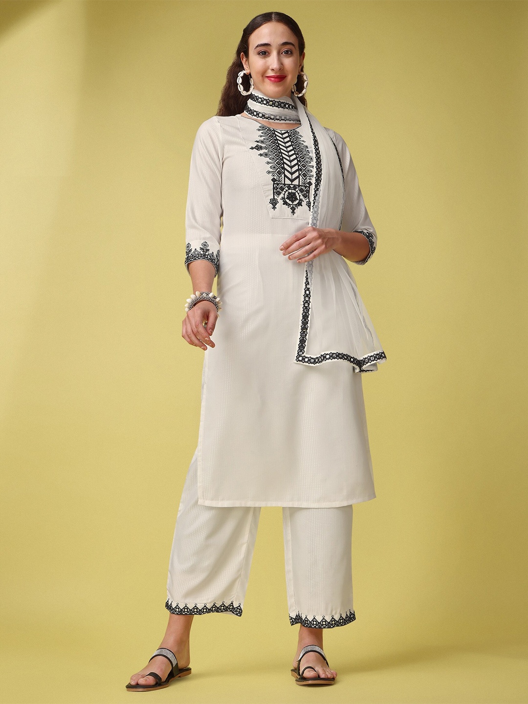 

NIZA FASHION Embroidered Round Neck Thread Work Straight Kurta With Trousers & Dupatta, White