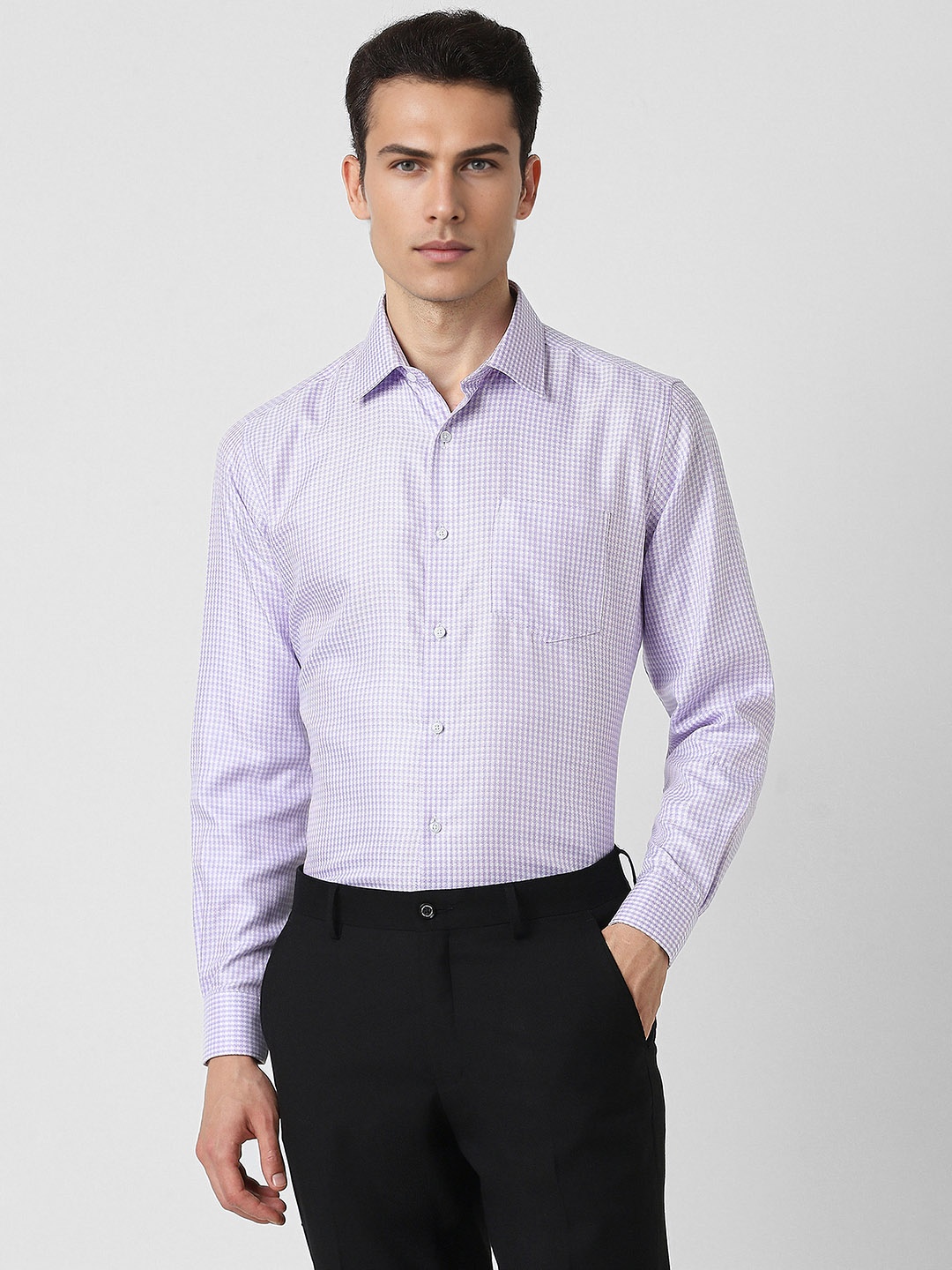

Van Heusen Men Purple Checked Formal Shirt