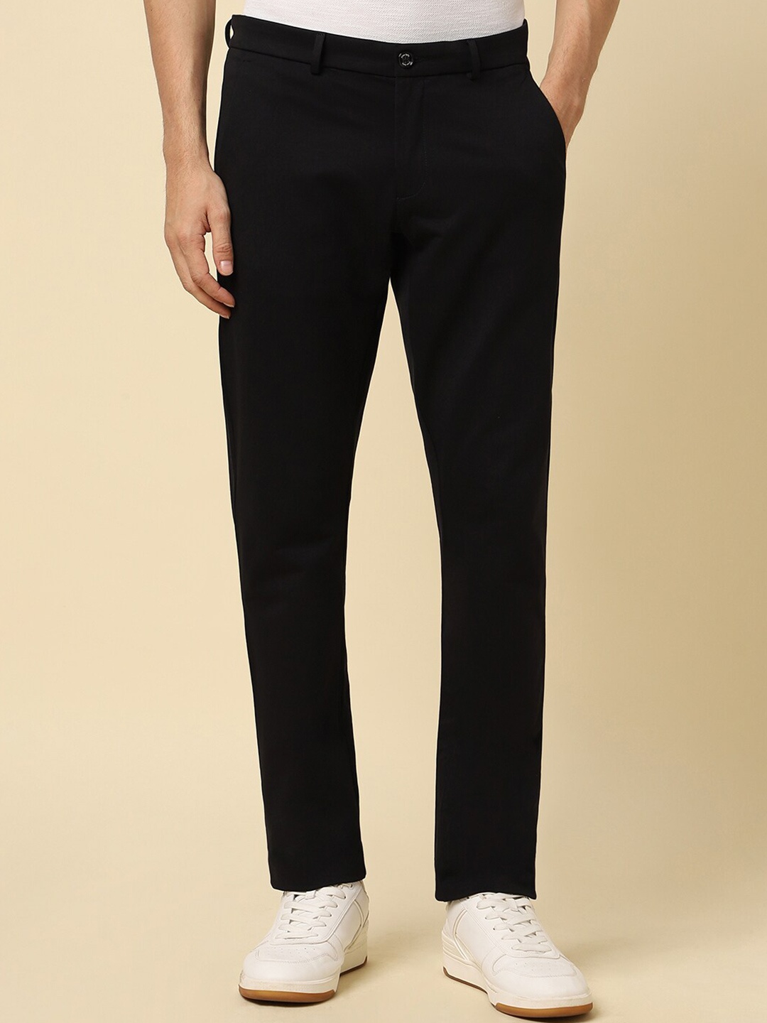 

Allen Solly Men Slim Fit Trousers, Black