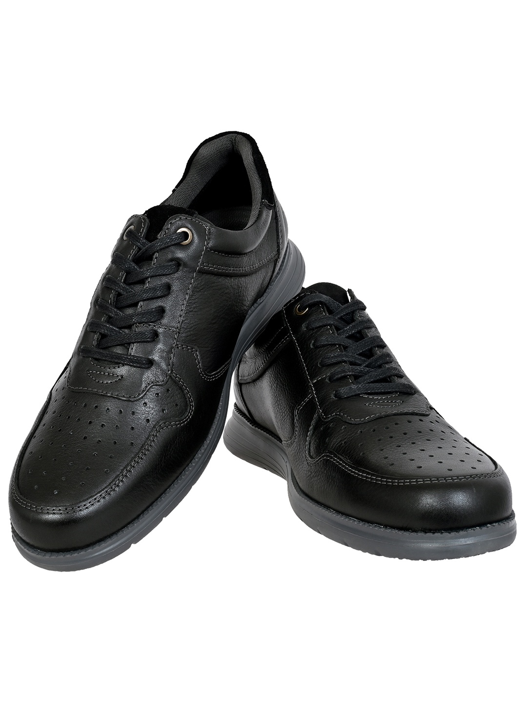 

HX London Men Perforations Round Toe Lightweight Leather Sneakers, Black