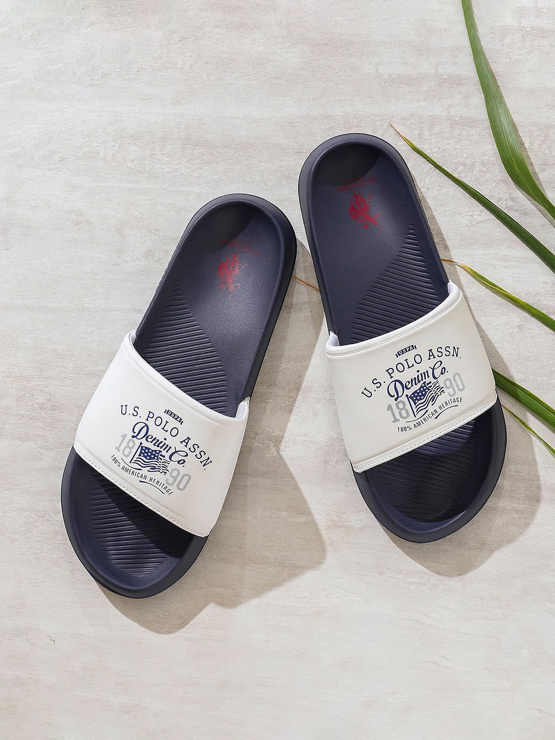 

U.S. Polo Assn. Men Brand Logo Print Toplin 4.0 Sliders, White