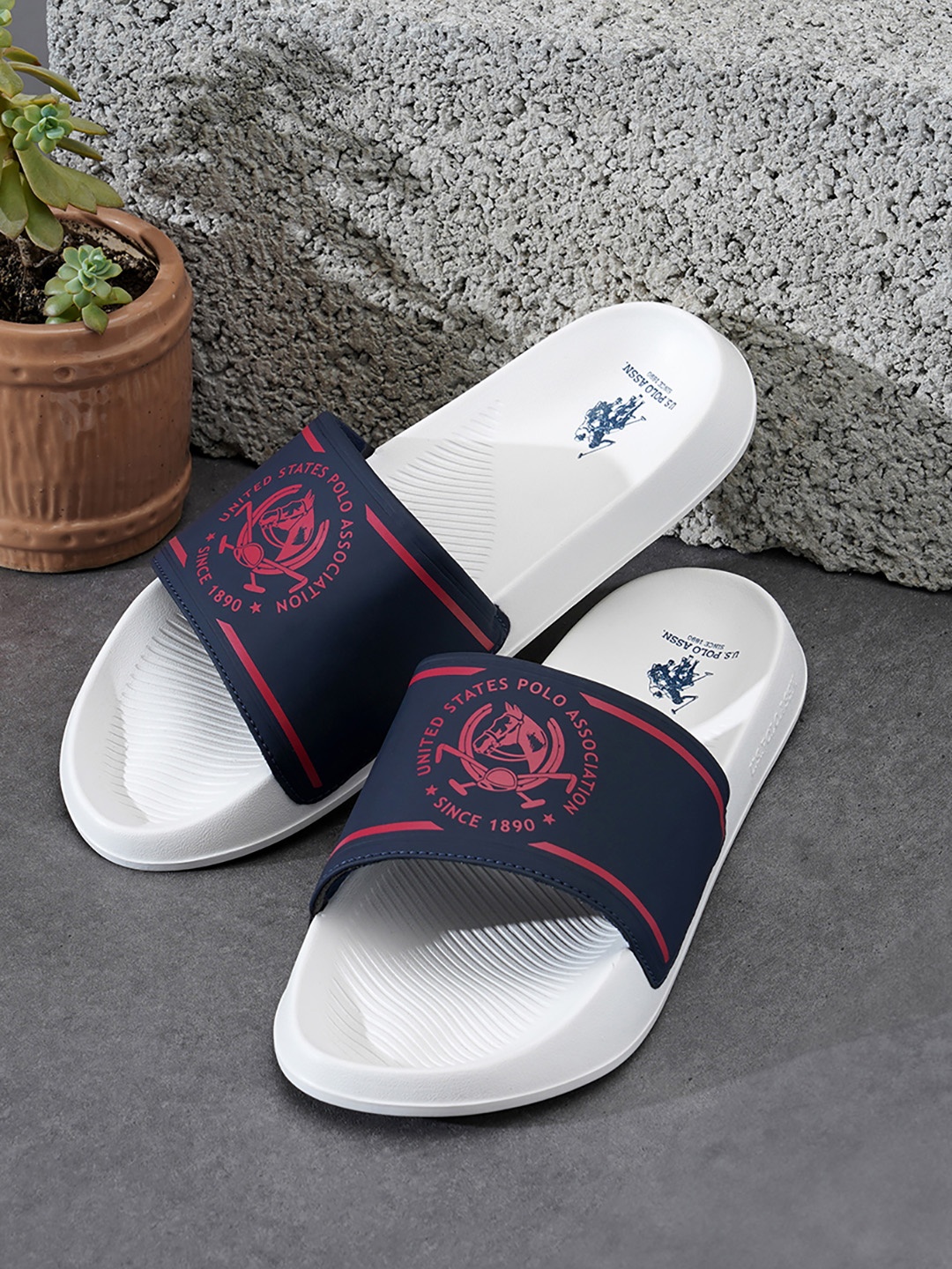 

U.S. Polo Assn. Men Brand Logo Print Zane 4.0 Sliders, Navy blue