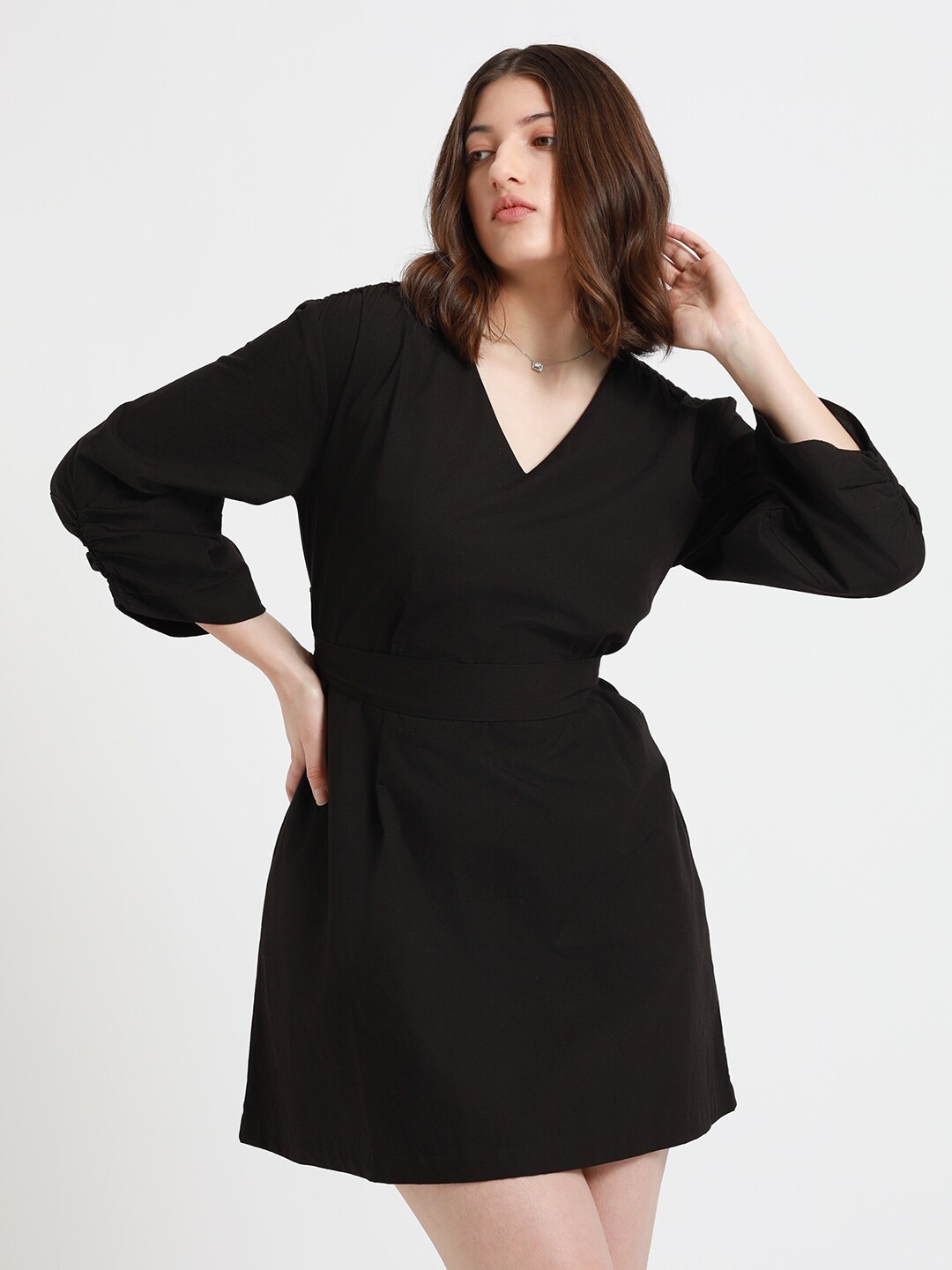 

DL Woman V-neck A-Line Fit & Flare Dress, Black