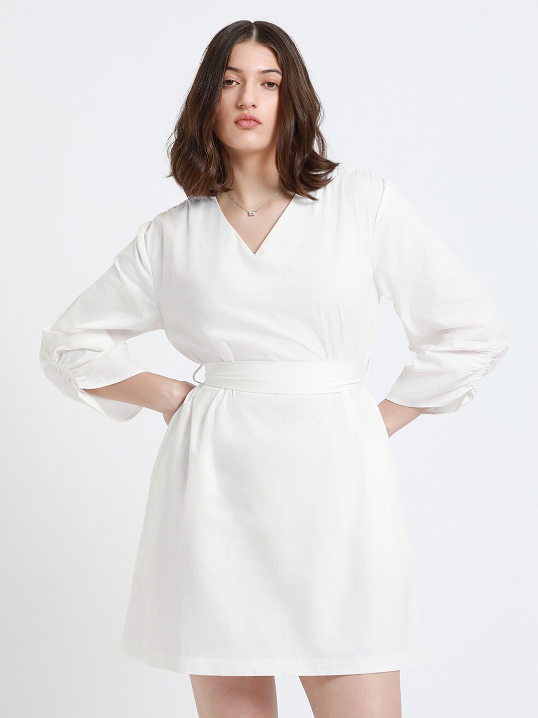 

DL Woman V-neck Cuffed Sleeves A-Line Dress, Off white