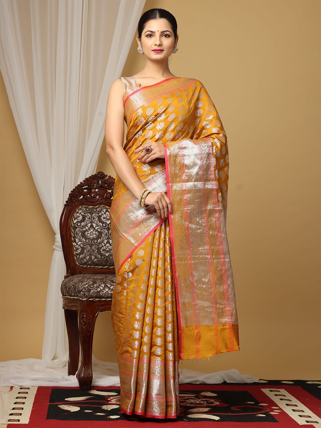 

PATLIPALLU Ethnic Motifs Zari Silk Blend Designer Kanjeevaram Saree, Yellow