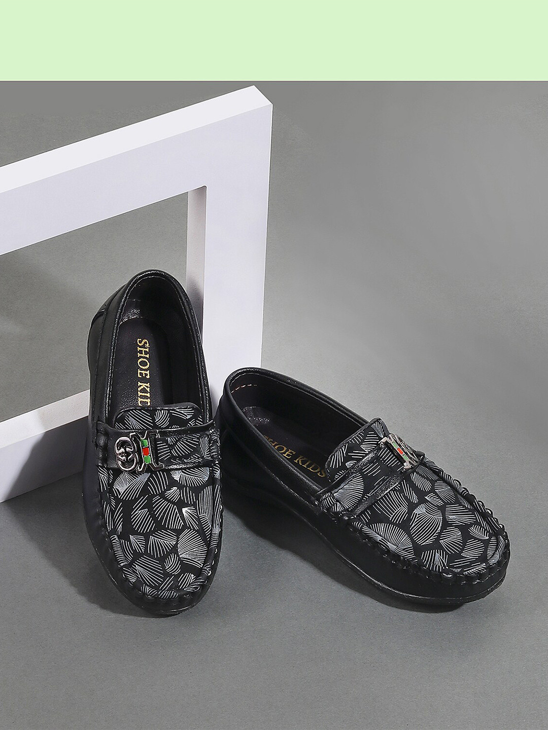 

BAESD Boys Printed Round Toe Loafers, Black
