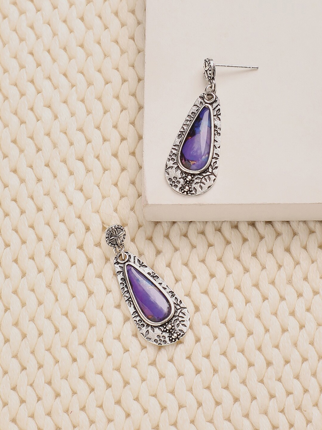 

DressBerry Silver-Plated Teardrop Shaped Drop Earrings