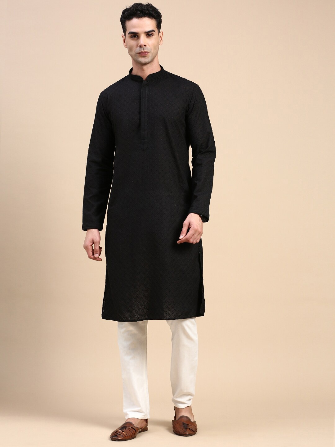 

Rishika Embroidered Woven Design Mandarin Collar Straight Kurta, Black
