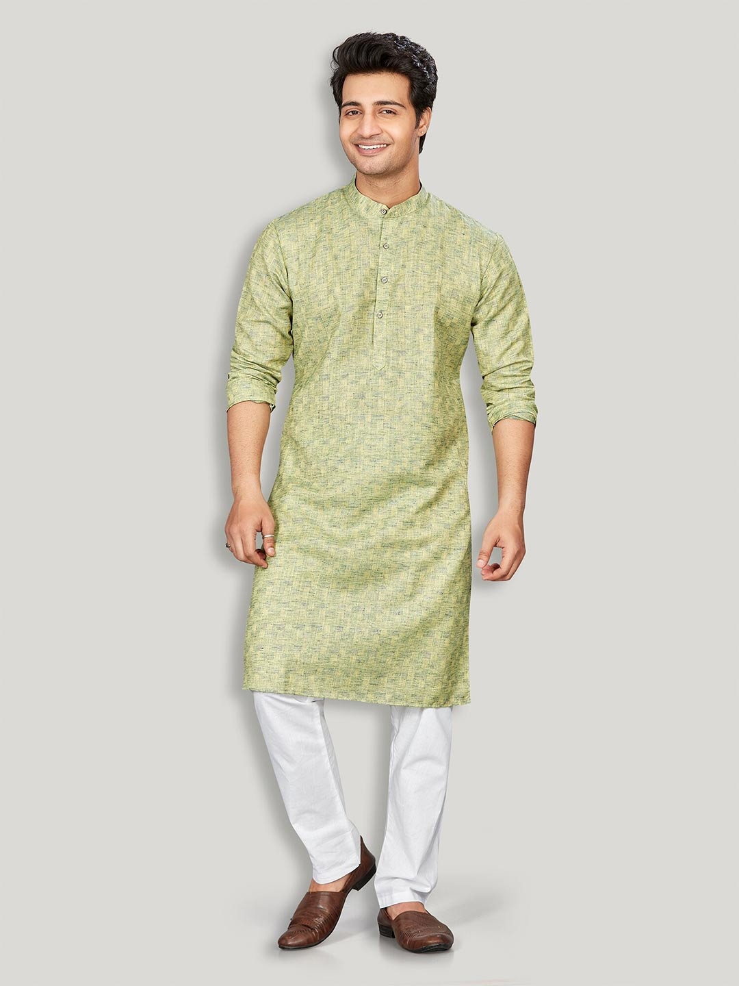 

Authentics Mandarin Collar Long Sleeves Jacquard Kurta with Pyjamas, Green