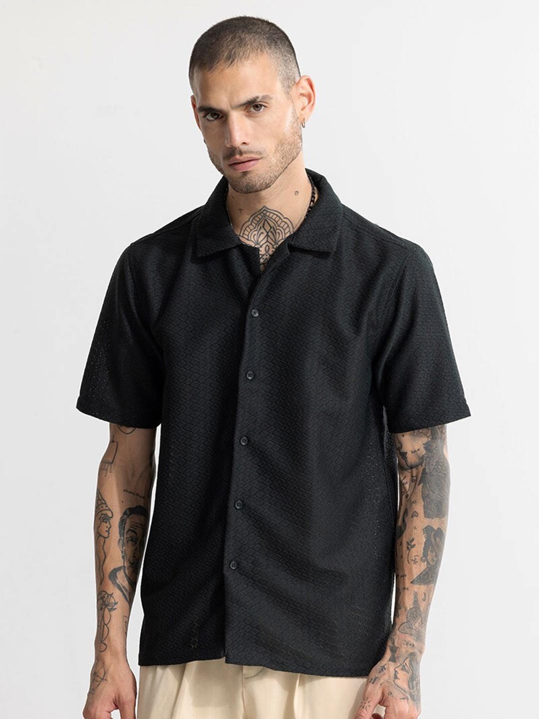 

Snitch Classic Boxy Spread Collar Short Sleeves Casual Shirt, Black