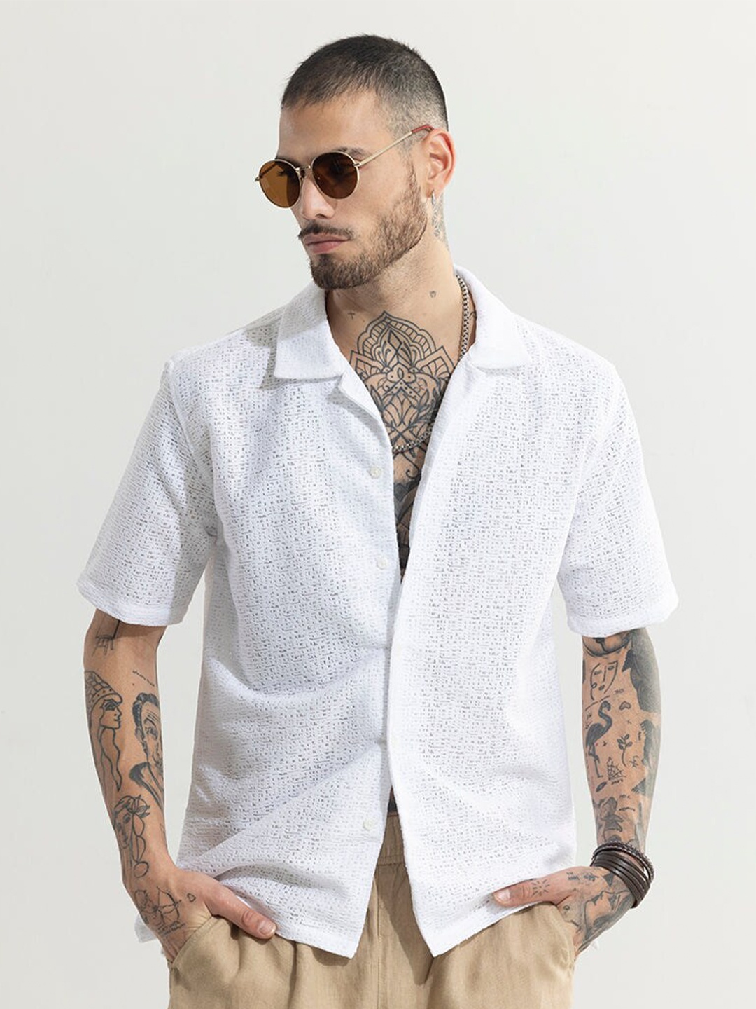 

Snitch Men White Classic Boxy Casual Opaque Shirt