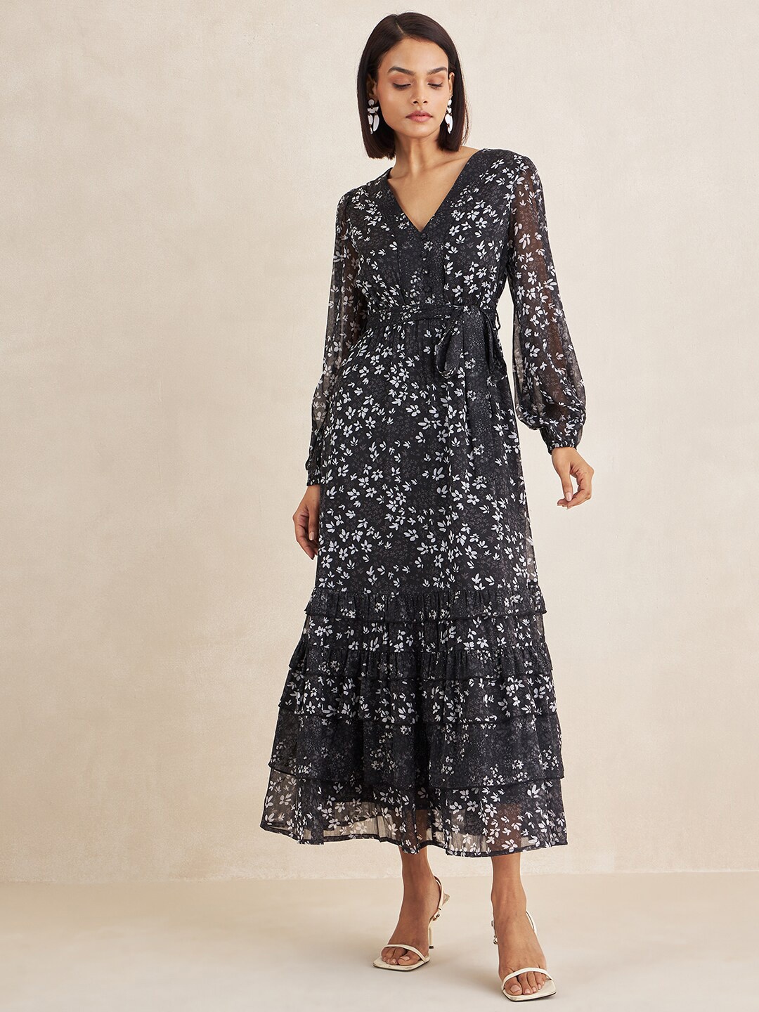 

FEMMELLA Black Floral Printed Puff Sleeve Maxi Dress