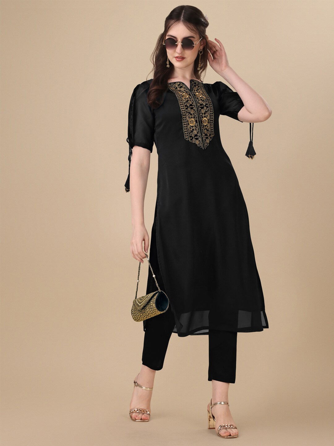 

GOROLY Embroidered Pure Silk Straight Kurta, Black