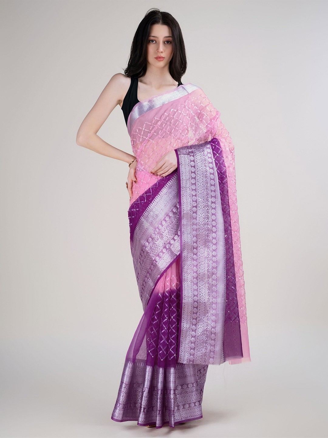 

Anouk Embellished Ethnic Motifs Sequinned Organza Kanjeevaram Saree, Pink