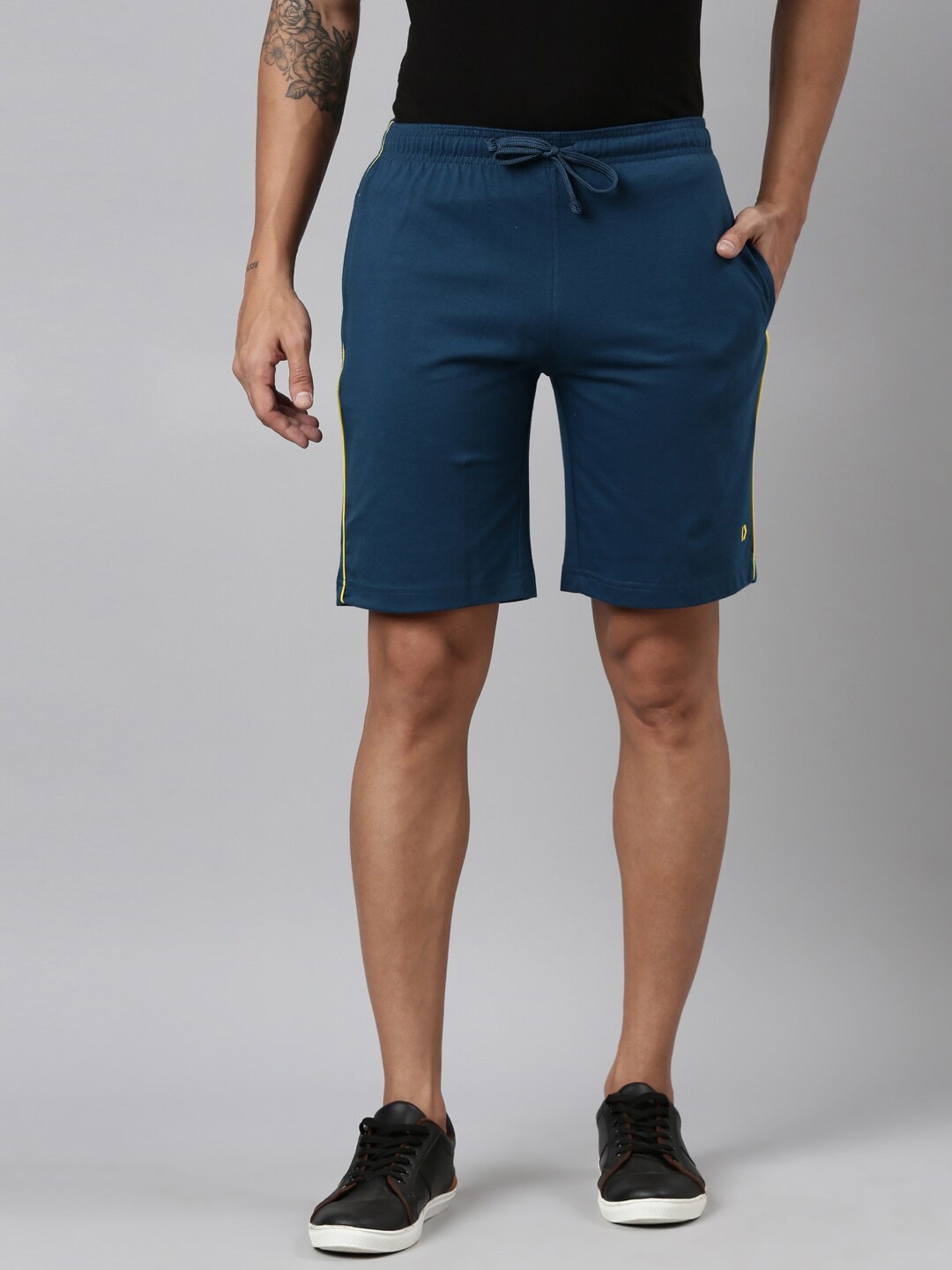 

DIXCY SCOTT Men High-Rise Regular Shorts, Navy blue