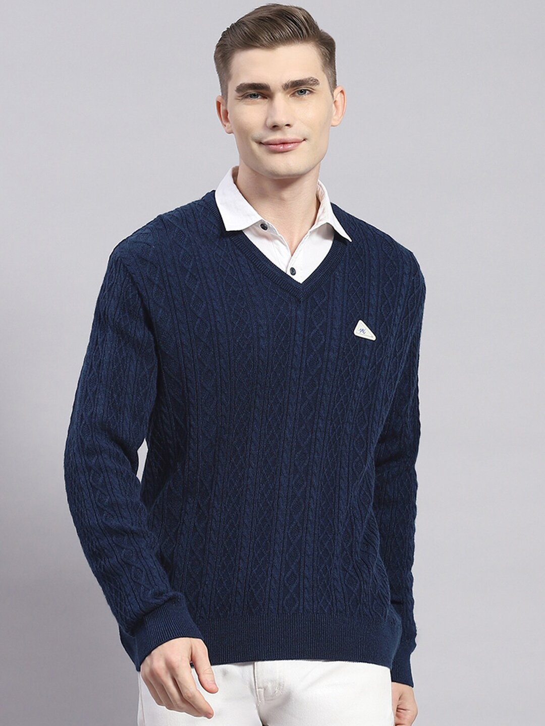 

Monte Carlo Self Design V-Neck Long Sleeves Woollen Pullover, Navy blue