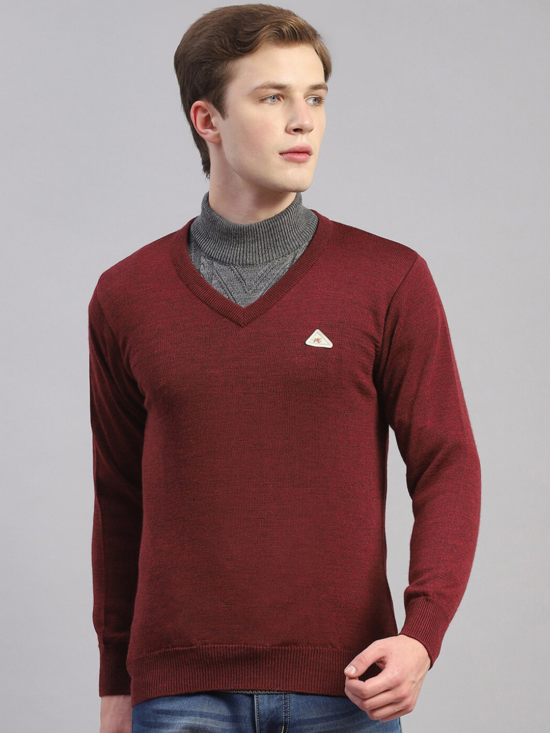 

Monte Carlo V-Neck Woollen Pullover Sweater, Maroon
