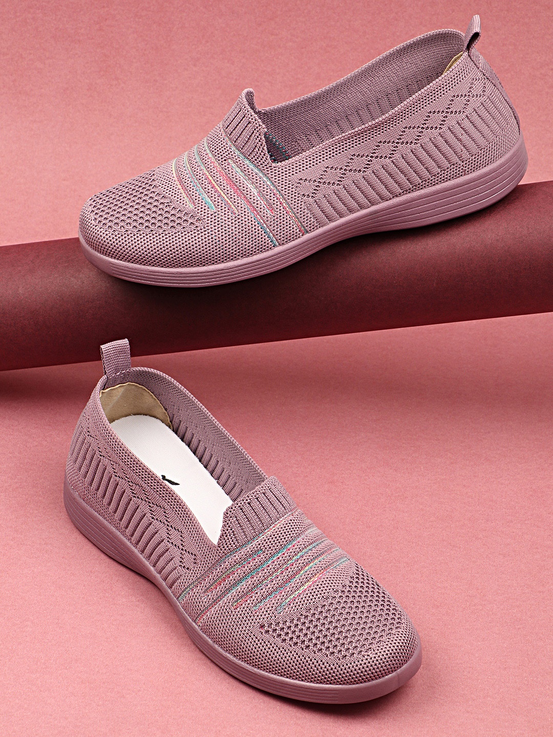 

WELCOME Women Textured Round Toe Mesh Slip-On Sneakers, Mauve