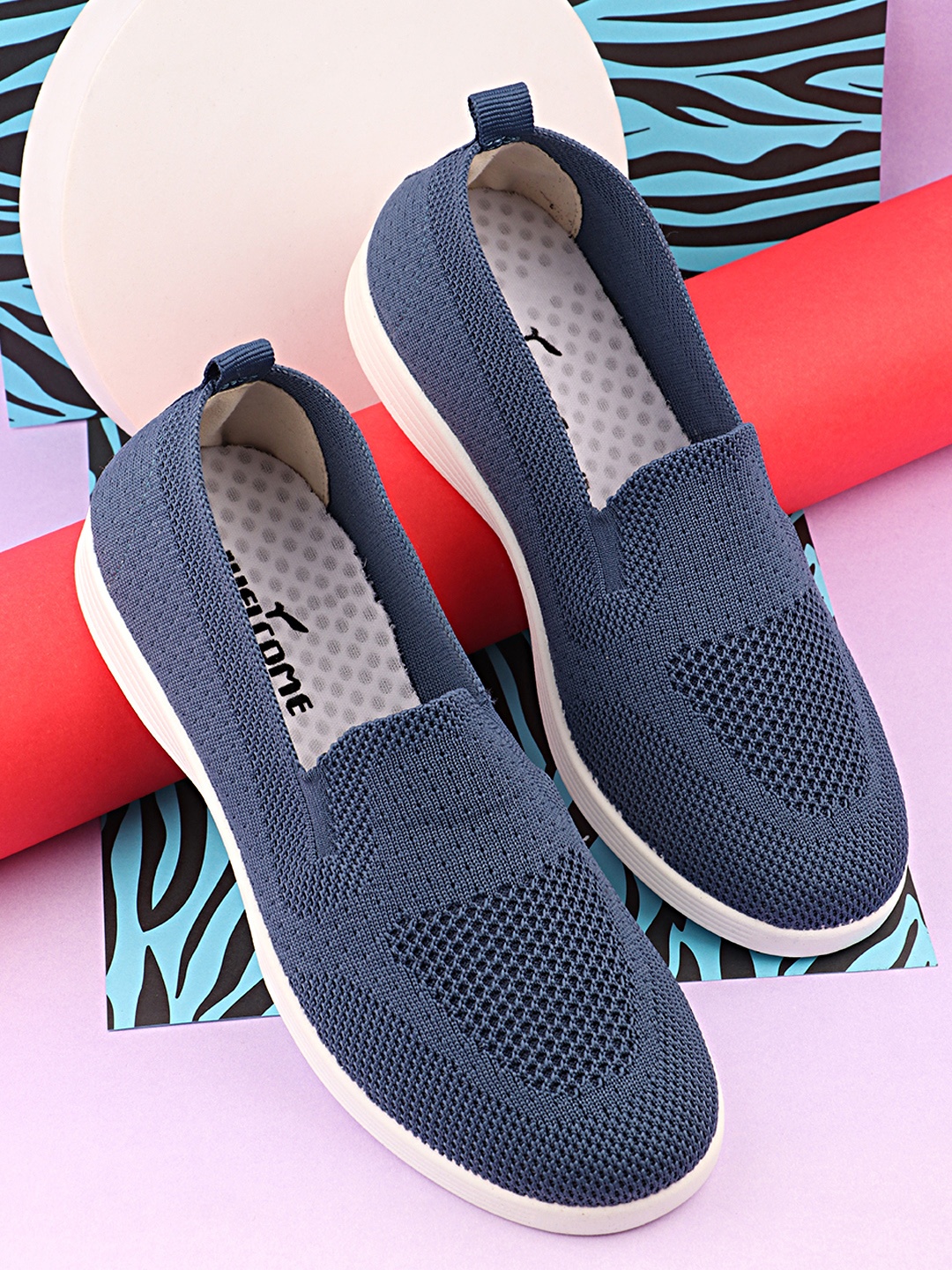 

WELCOME Women Textured Mesh Slip-On Sneakers, Blue