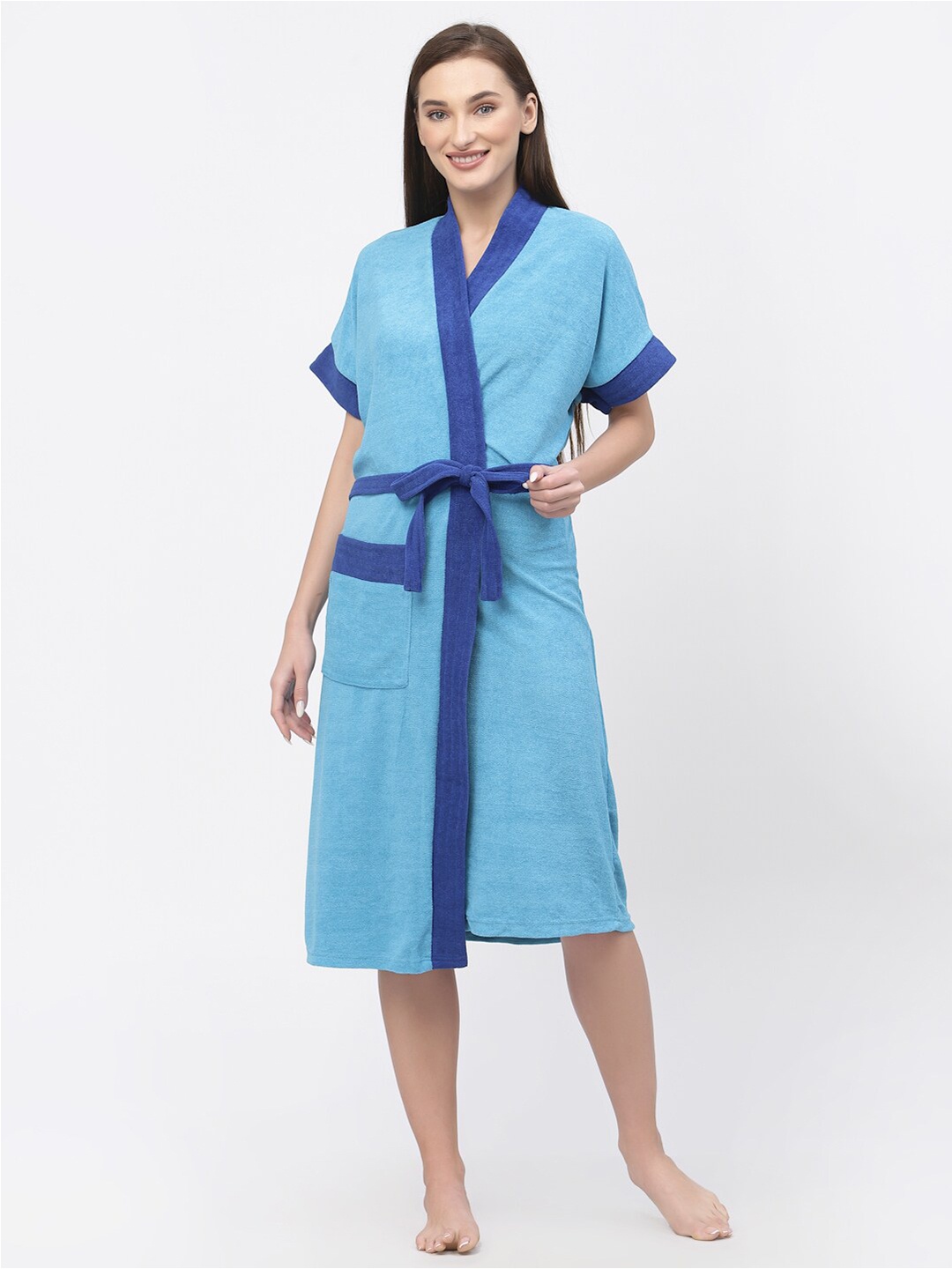 

POORAK Blue Colourblocked Bath Robe