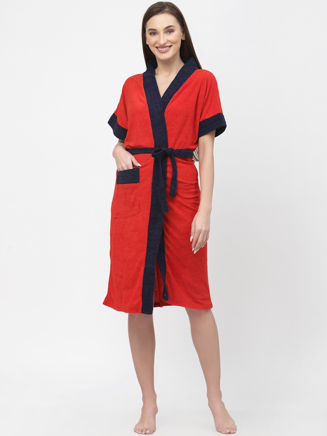 

POORAK Red & Blue shawl collar Colourblocked Bath Robe