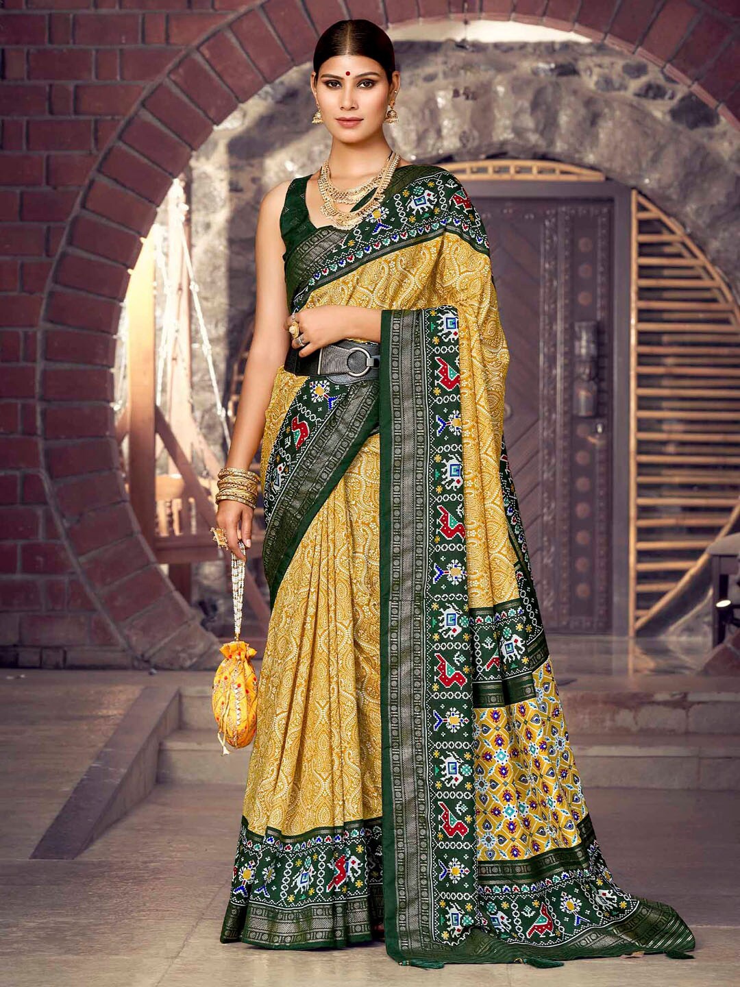 

Mitera Ethnic Motifs Printed Woven Design Patola Saree, Yellow