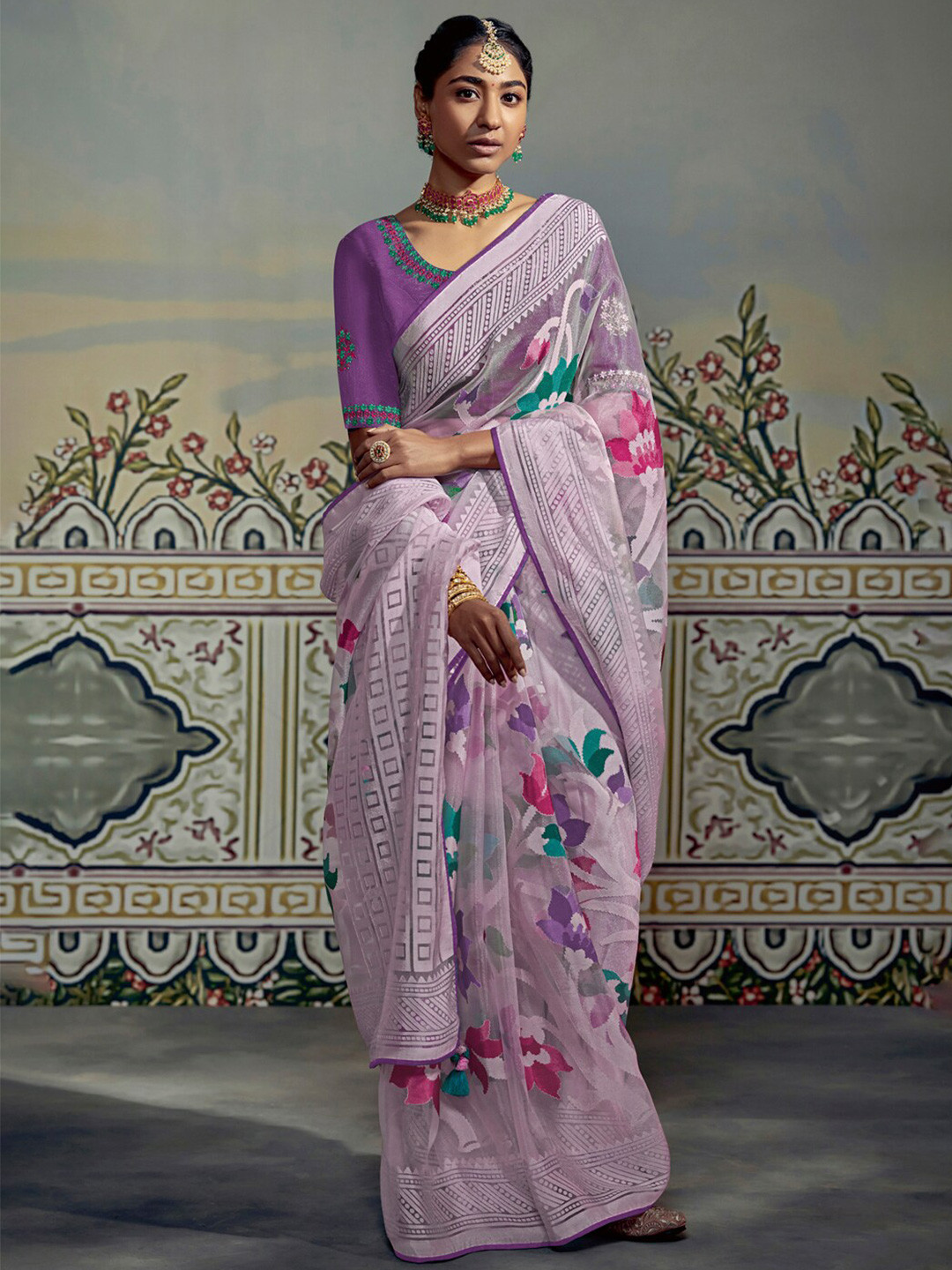 

Mitera Floral Printed Brasso Saree, Mauve