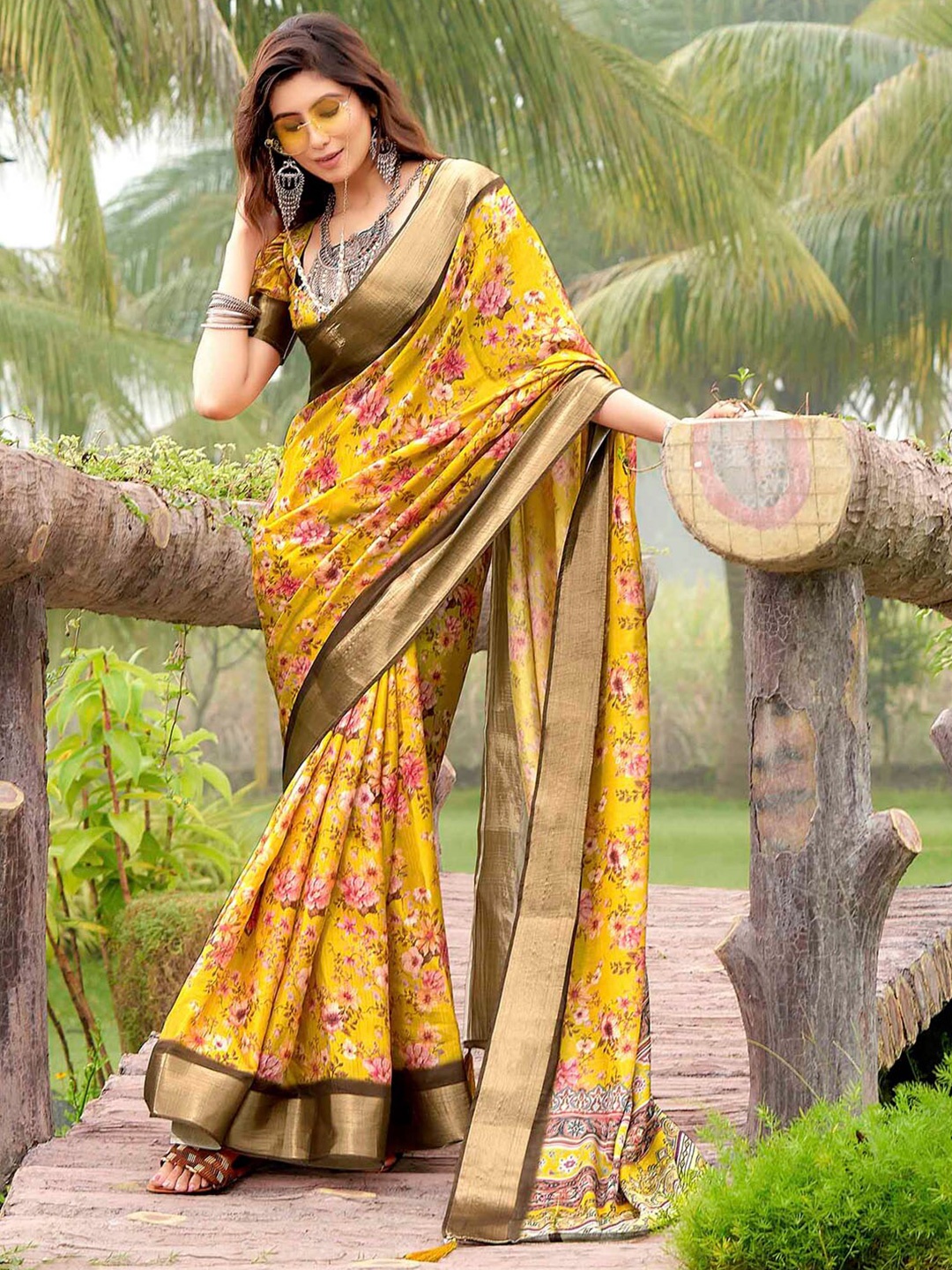 

Mitera Mustard & Pink Floral Printed Zari Tussar Silk Sungudi Saree