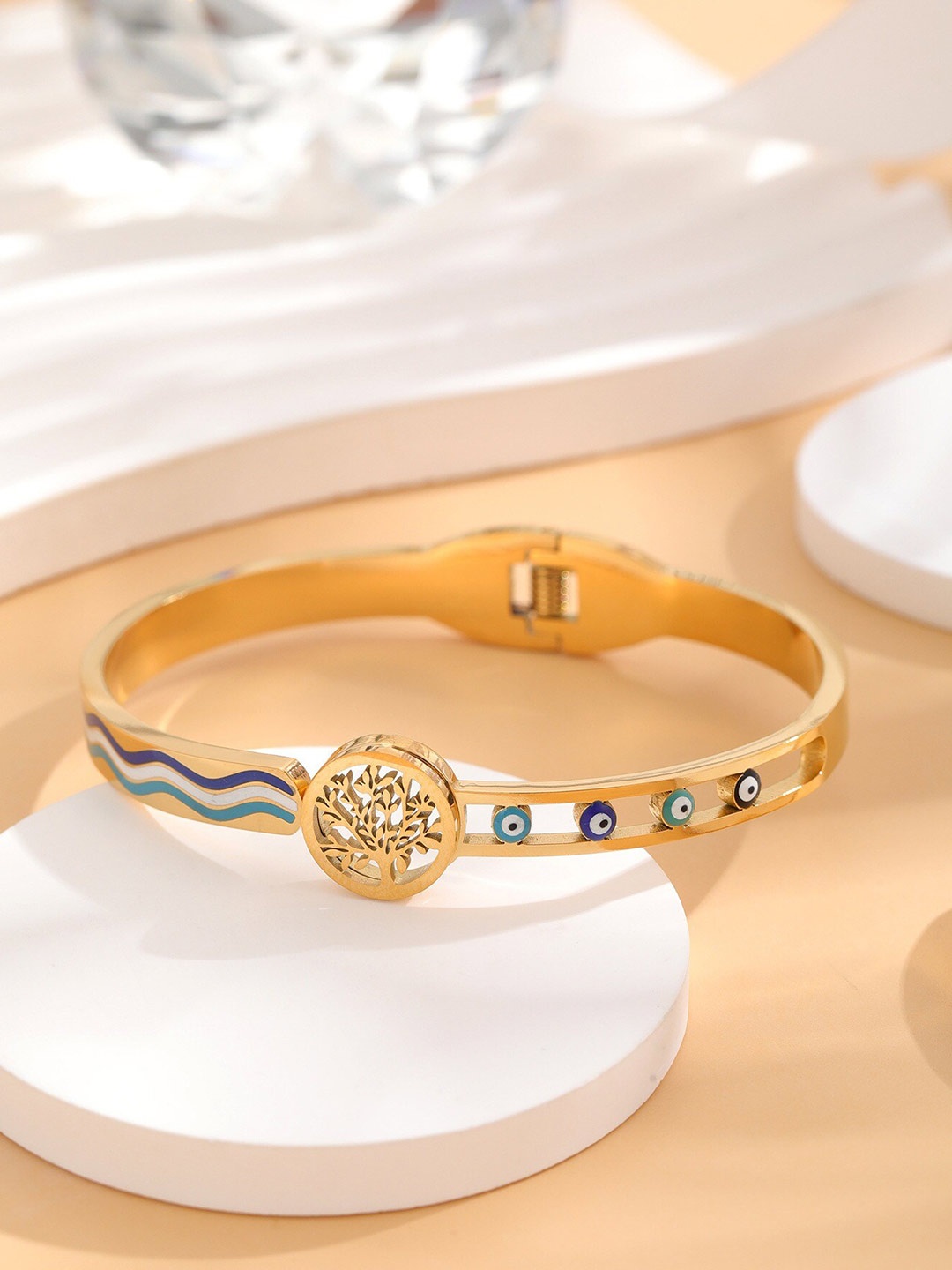 

VIEN Gold-Plated Kada Bracelet