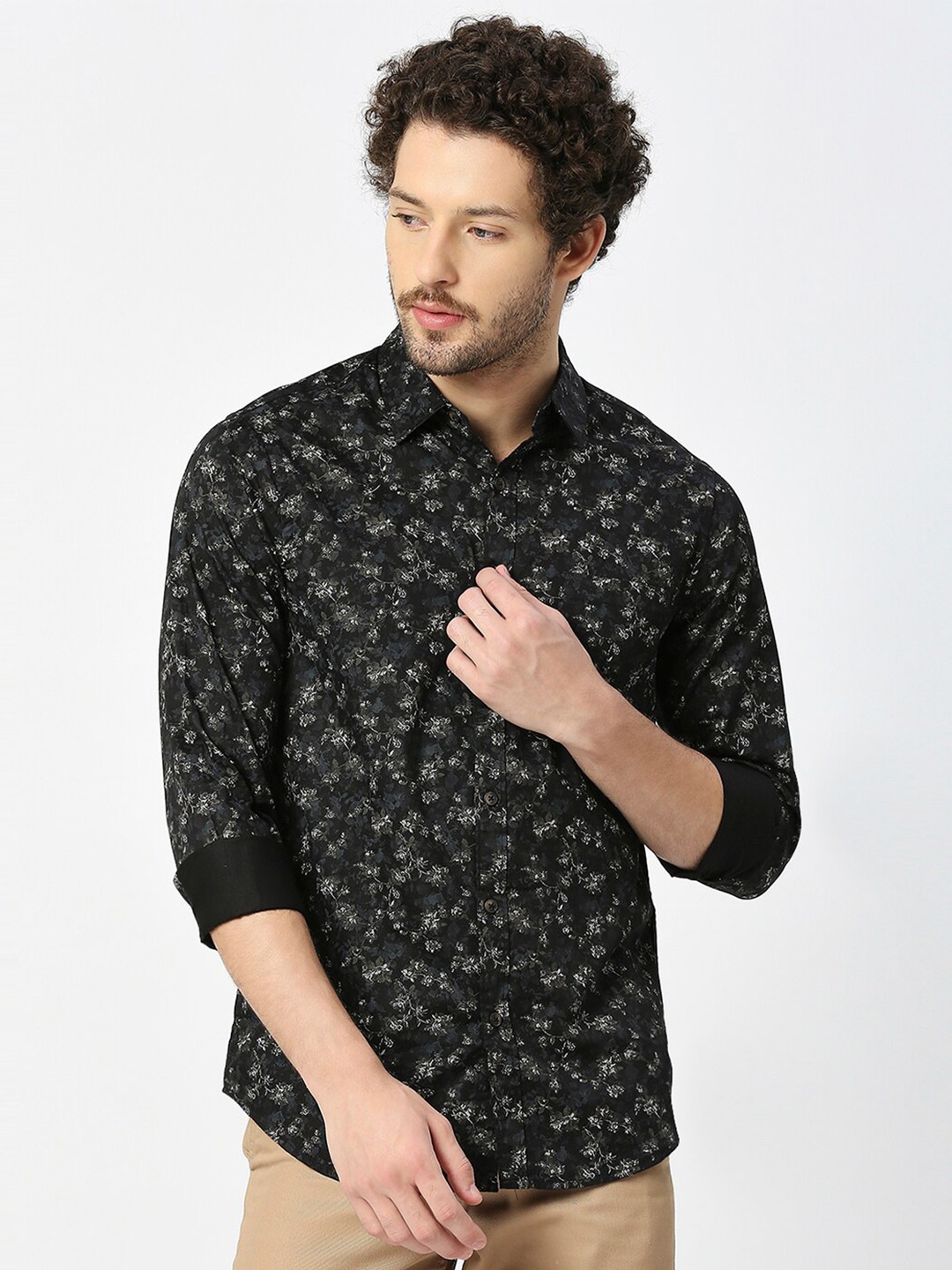 

VALEN CLUB Cotton Floral Printed Spread Collar Full Sleeve Slim Fit Shirt, Black