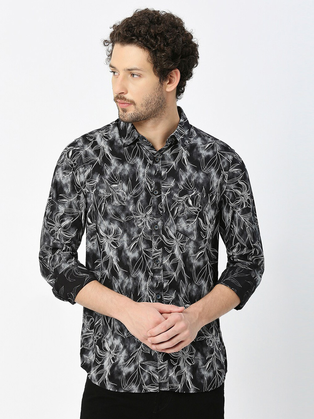 

VALEN CLUB Floral Printed Spread Collar Full Sleeve Slim Fit Shirt, Black