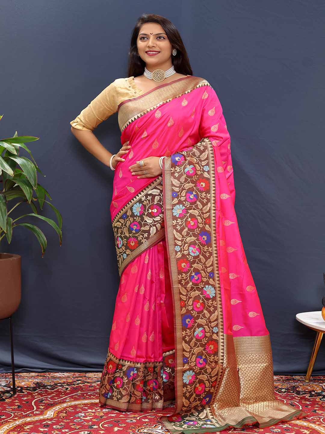 

Mitera Woven Design Zari Art Silk Saree, Pink