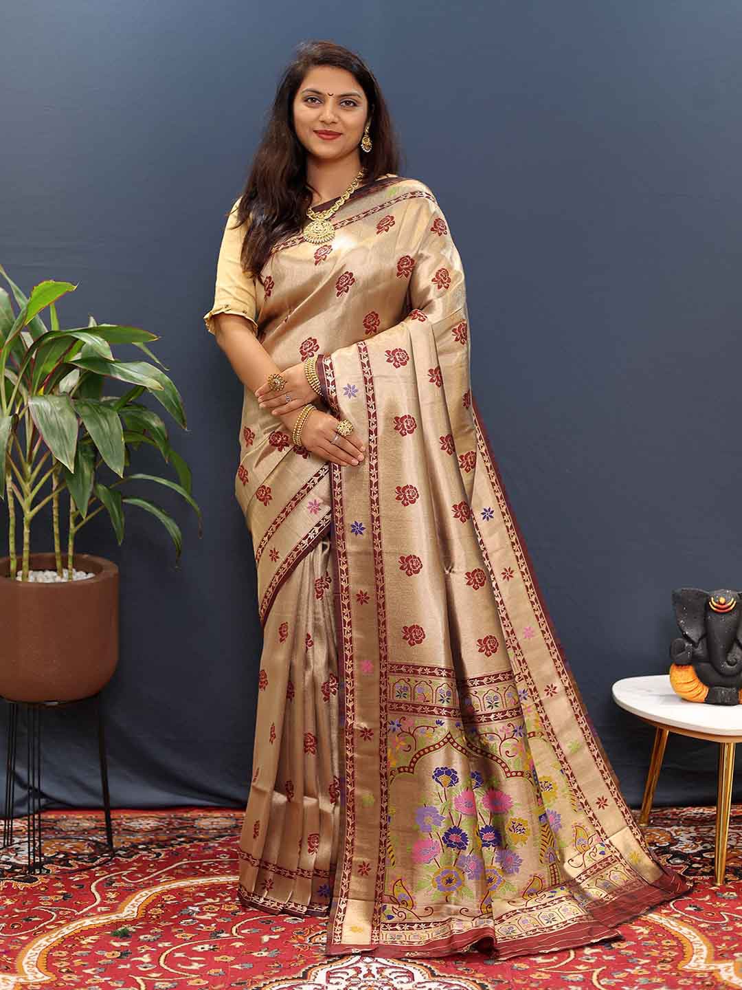 

Mitera Woven Design Zari Art Silk Saree, Maroon