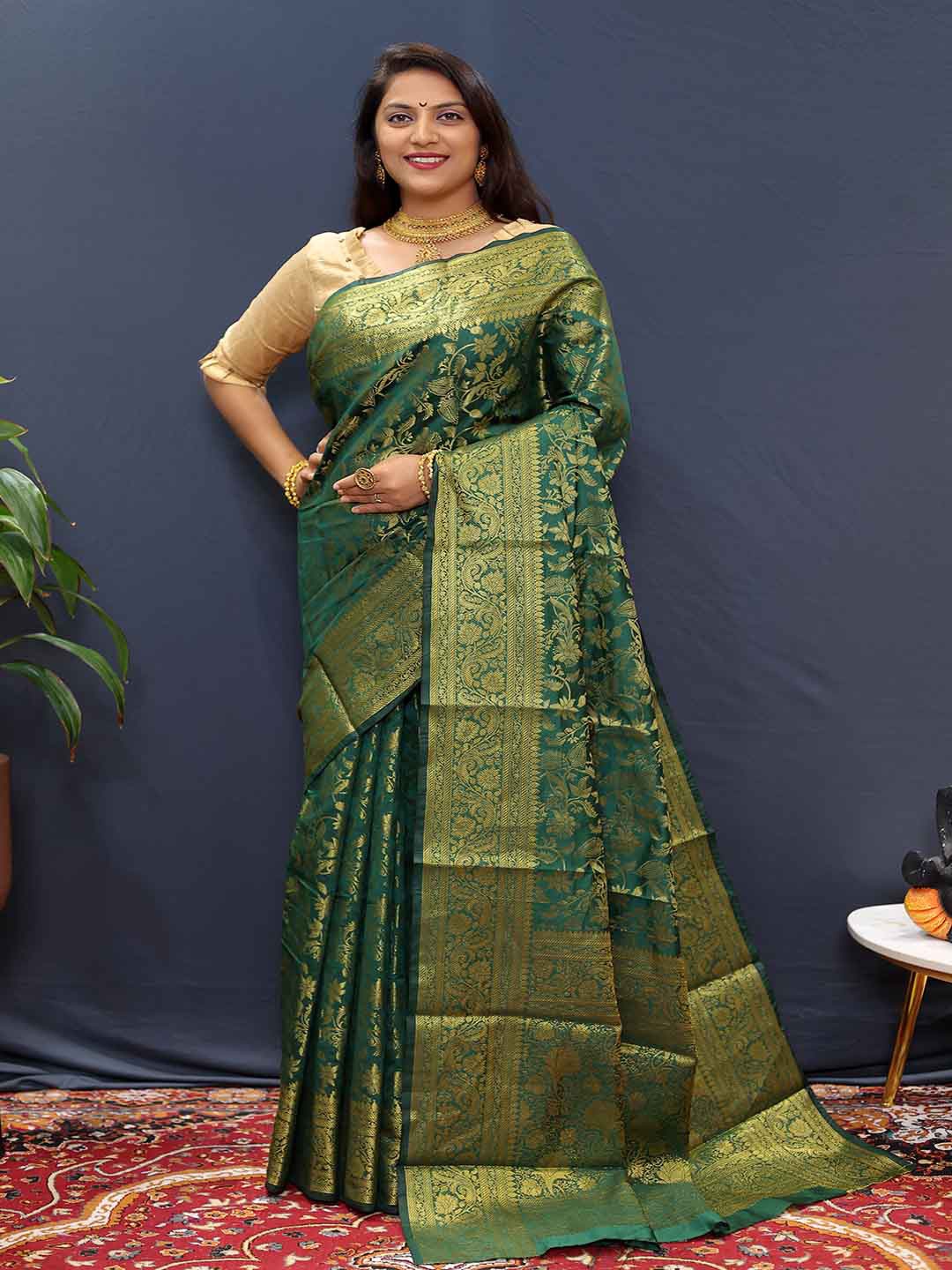 

Mitera Ethnic Zari Art Silk Handloom Saree, Green