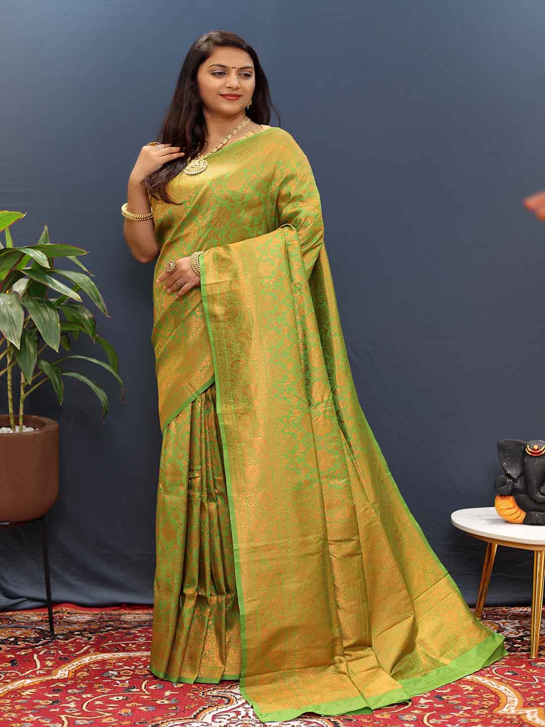 

Mitera Woven Design Zari Art Silk Saree, Green