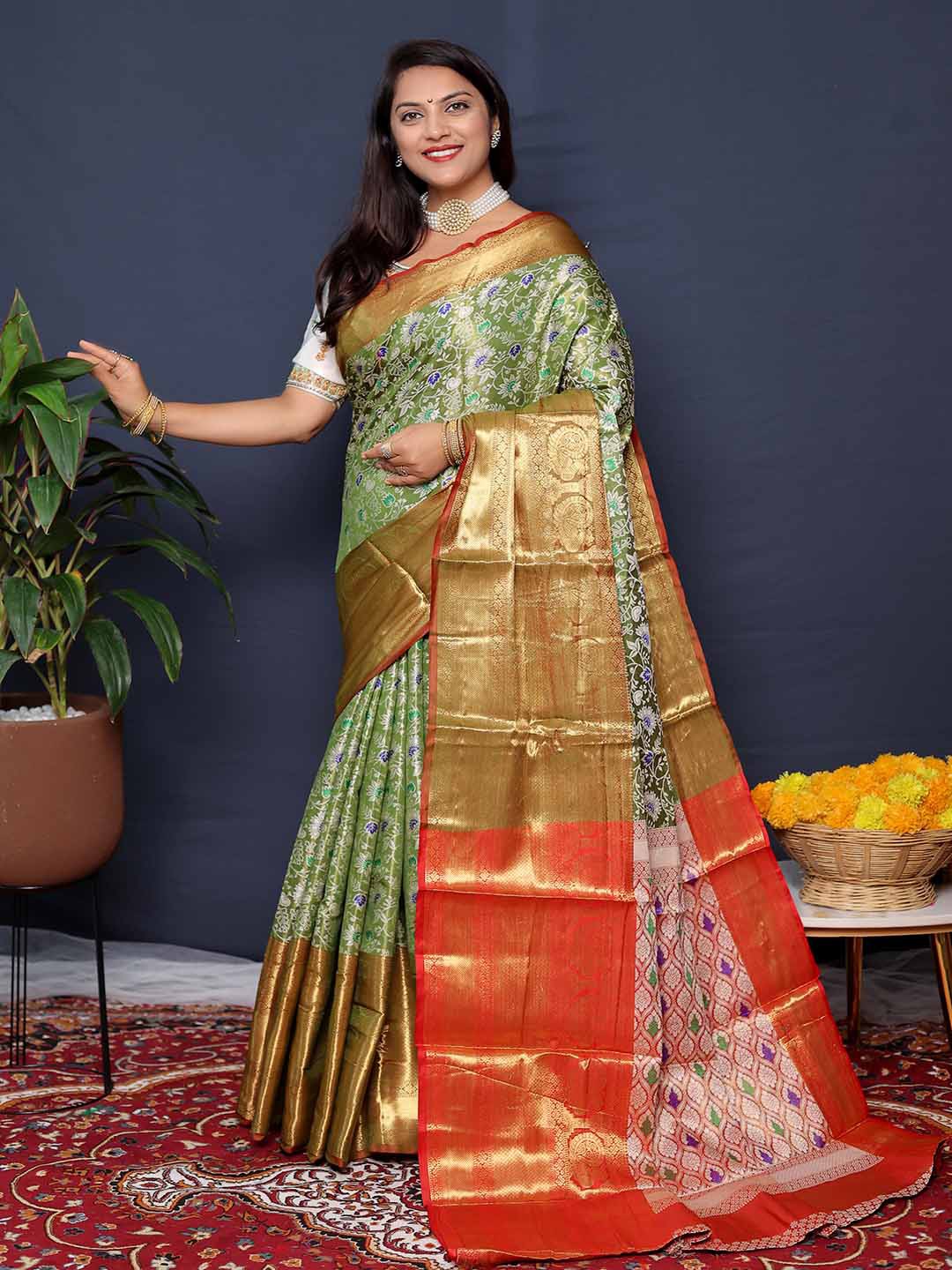 

Mitera Green & Gold toned Woven Design Zari Art Silk Saree